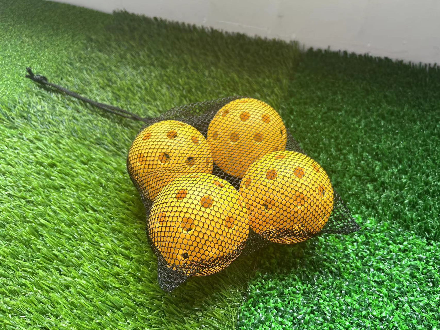 Best Online Shop in Australia - 74mm Pickleball Paddle 26/40 Hole - Emete store