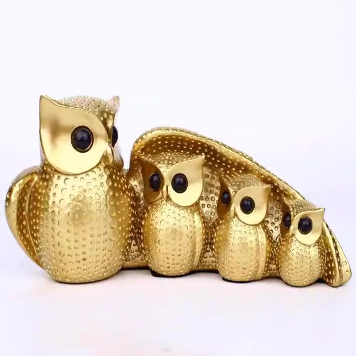 Modern minimalist family of four owls, resin ornaments, animal creativity, living room, wine cabinet, home decoration, handicrafts