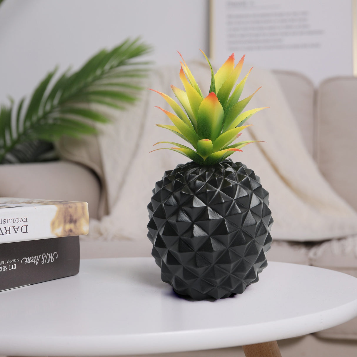 Black pineapple plant green plant office desk decoration