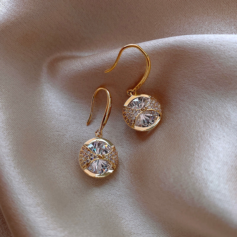 Round Large Diamond Earrings - Emete Store