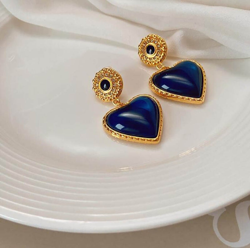 Medieval Blue Heart Earrings eprolo