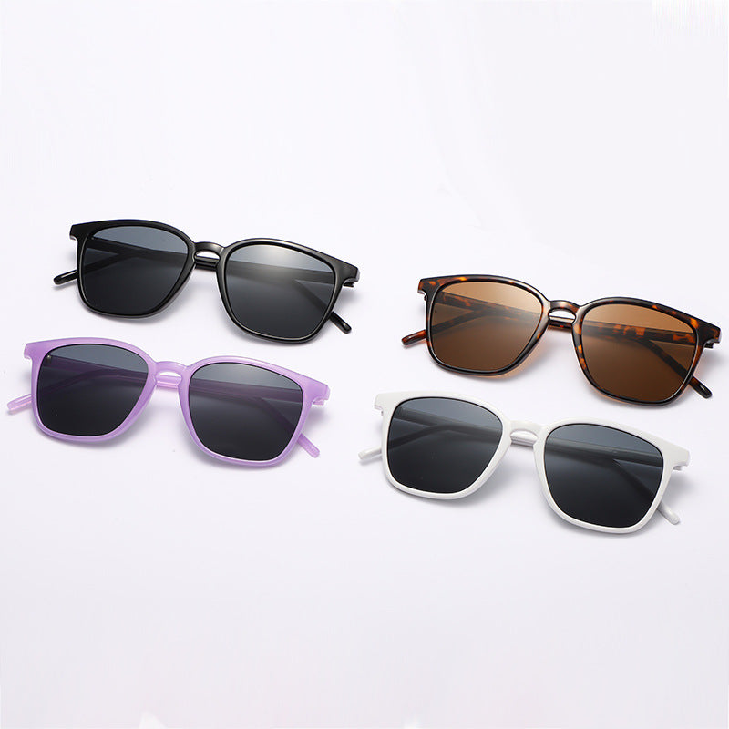 Simple Retro Square Sunglasses unisex - Emete Store