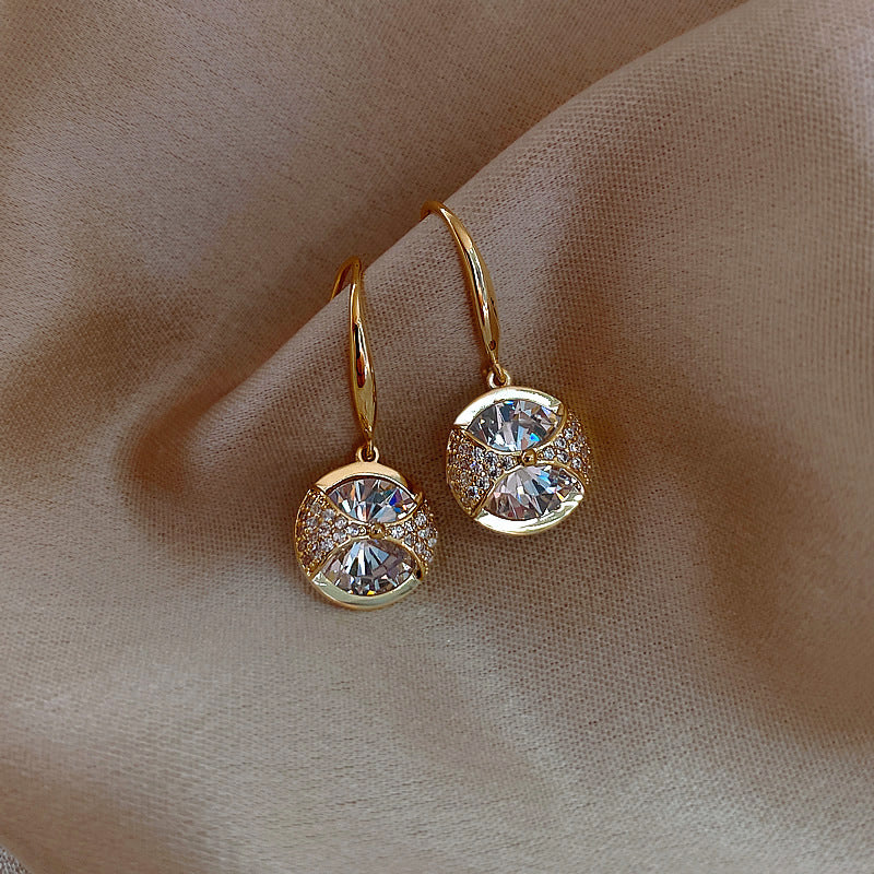 Round Large Diamond Earrings - Emete Store